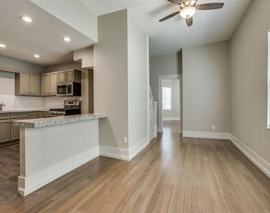 901 W Morton Street - Photo Thumbnail 9