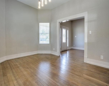 901 W Morton Street - Photo Thumbnail 6
