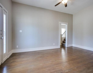 901 W Morton Street - Photo Thumbnail 4