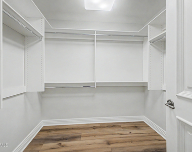 7175 E Camelback Road - Photo Thumbnail 38