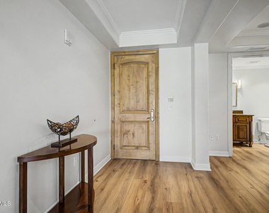 7175 E Camelback Road - Photo Thumbnail 40