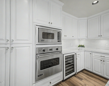 7175 E Camelback Road - Photo Thumbnail 22