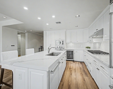 7175 E Camelback Road - Photo Thumbnail 19