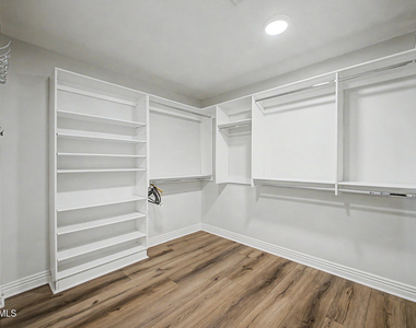 7175 E Camelback Road - Photo Thumbnail 26