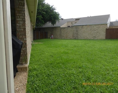 7314 Highland Glen Trl - Photo Thumbnail 21