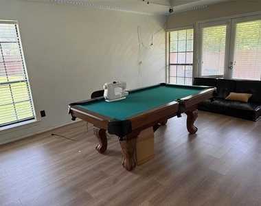7314 Highland Glen Trl - Photo Thumbnail 7
