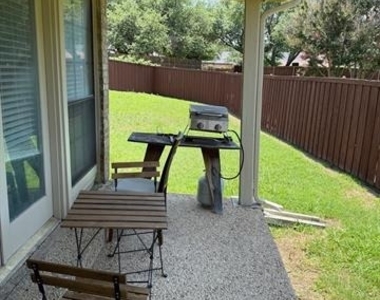 7314 Highland Glen Trl - Photo Thumbnail 3