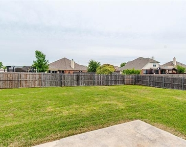 1140 Victory Bells Drive - Photo Thumbnail 24