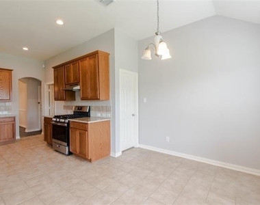 1140 Victory Bells Drive - Photo Thumbnail 19