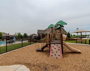 1140 Victory Bells Drive - Photo Thumbnail 29