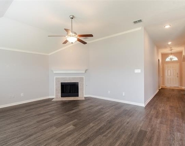 1140 Victory Bells Drive - Photo Thumbnail 15