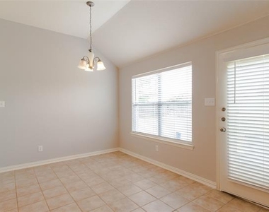 1140 Victory Bells Drive - Photo Thumbnail 23