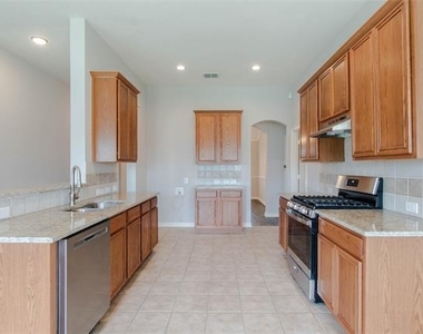 1140 Victory Bells Drive - Photo Thumbnail 17