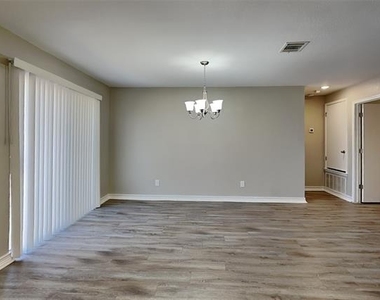 8657 Hawkview Drive - Photo Thumbnail 4