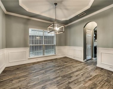 13909 Blueberry Hill Drive - Photo Thumbnail 6