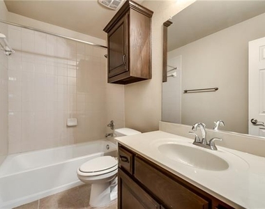 13909 Blueberry Hill Drive - Photo Thumbnail 16
