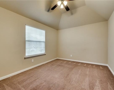 13909 Blueberry Hill Drive - Photo Thumbnail 19