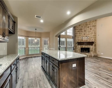 13909 Blueberry Hill Drive - Photo Thumbnail 9