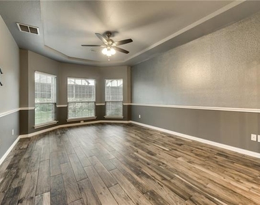 13909 Blueberry Hill Drive - Photo Thumbnail 10