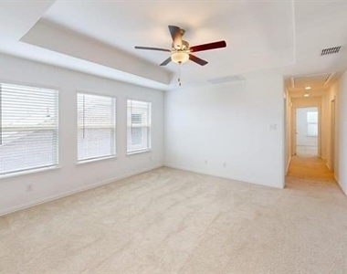 3750 Honey Daisy Drive - Photo Thumbnail 7