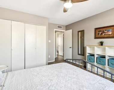 3209 S Los Feliz Drive - Photo Thumbnail 25