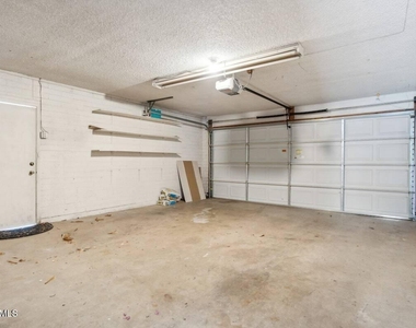 3209 S Los Feliz Drive - Photo Thumbnail 21