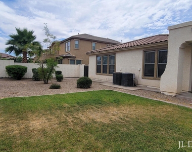 6895 S Amethyst Drive - Photo Thumbnail 16