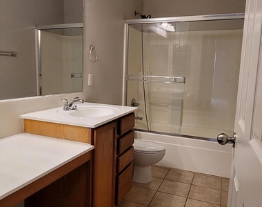 6895 S Amethyst Drive - Photo Thumbnail 11