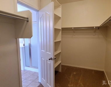 6895 S Amethyst Drive - Photo Thumbnail 15