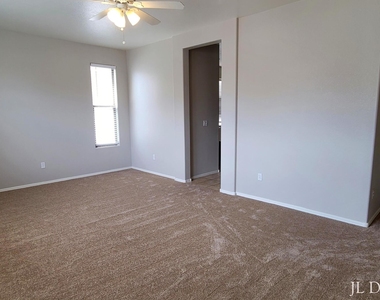 6895 S Amethyst Drive - Photo Thumbnail 13