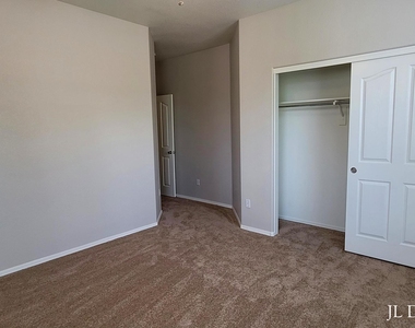 6895 S Amethyst Drive - Photo Thumbnail 9