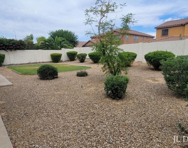 6895 S Amethyst Drive - Photo Thumbnail 17