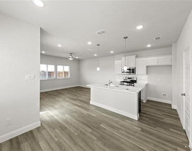 1060 Happy Holly Road - Photo Thumbnail 9