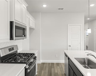 1060 Happy Holly Road - Photo Thumbnail 13