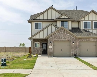 1060 Happy Holly Road - Photo Thumbnail 1