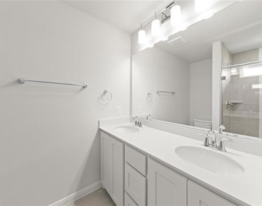 1060 Happy Holly Road - Photo Thumbnail 25