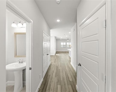 1060 Happy Holly Road - Photo Thumbnail 4