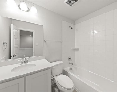 1060 Happy Holly Road - Photo Thumbnail 18