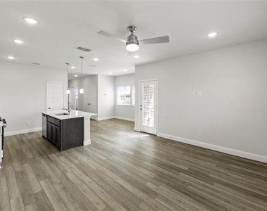1060 Happy Holly Road - Photo Thumbnail 15