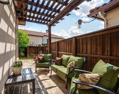 6961 Bella Vista - Photo Thumbnail 18