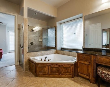 6961 Bella Vista - Photo Thumbnail 10