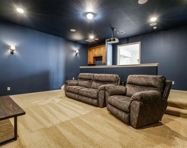 6961 Bella Vista - Photo Thumbnail 12