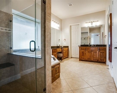 6961 Bella Vista - Photo Thumbnail 9