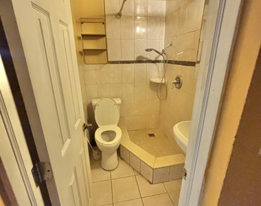 1885 Ne 177th Street - Photo Thumbnail 13