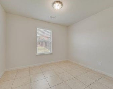 8925 Black Haw Street - Photo Thumbnail 7
