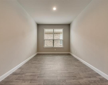 2441 Bellatrix Drive - Photo Thumbnail 11