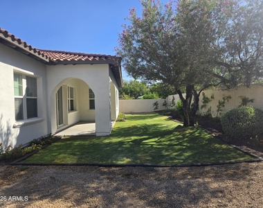 20849 W Werner Place - Photo Thumbnail 27