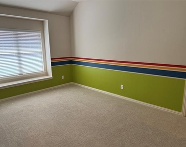 1405 Pitaya Drive - Photo Thumbnail 23