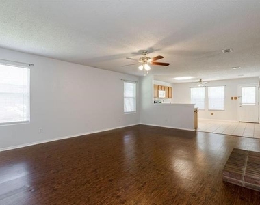 4606 Green Meadow Drive - Photo Thumbnail 12