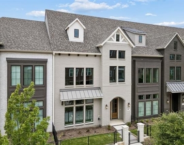 4416 Burge Avenue - Photo Thumbnail 2